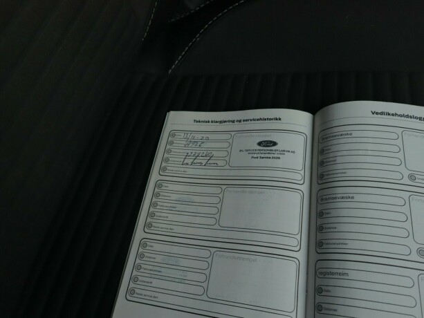 ford-focus-bensin-2018-big-20