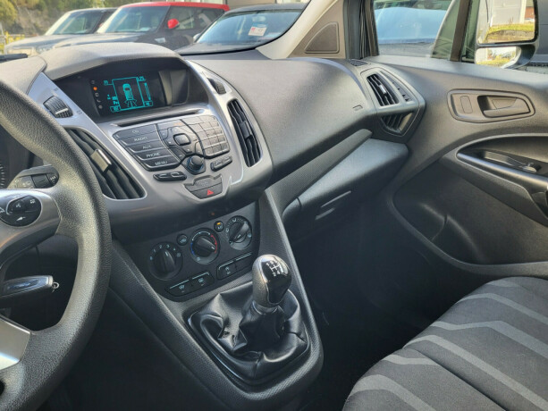 ford-transit-connect-diesel-2017-big-15