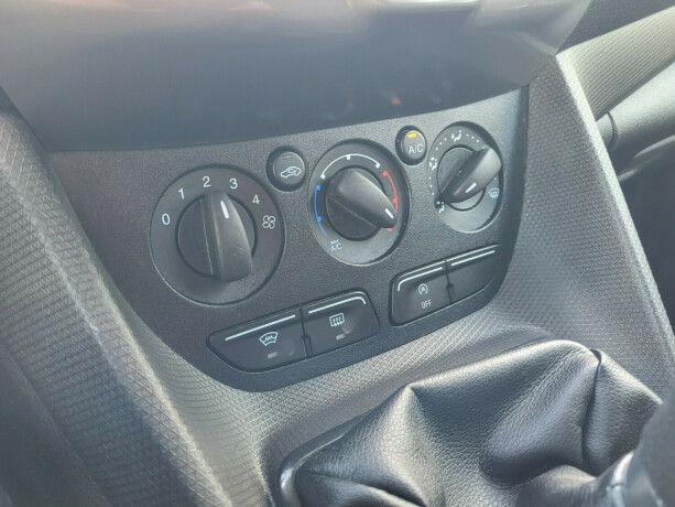 ford-transit-connect-diesel-2017-big-17