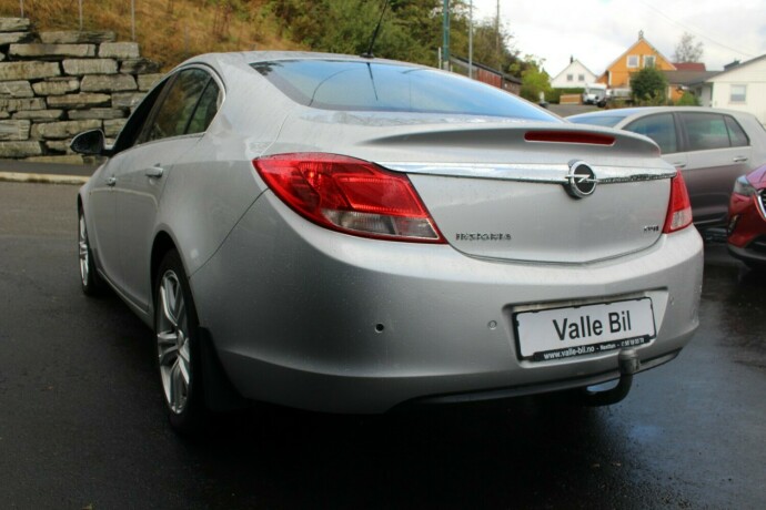 opel-insignia-diesel-2010-big-2
