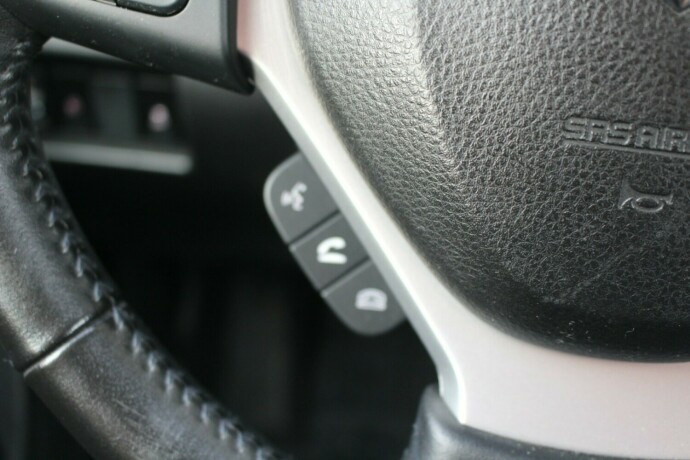 suzuki-swift-bensin-2012-big-12