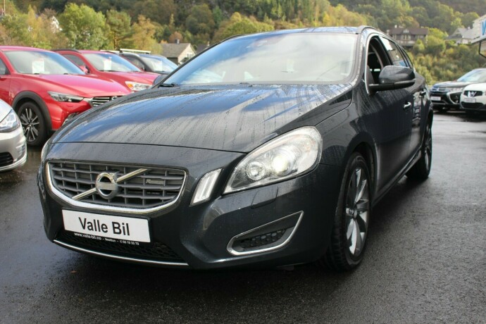 volvo-v60-diesel-2013-big-3