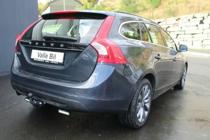 volvo-v60-diesel-2013-big-5