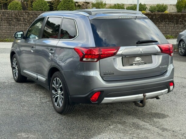 mitsubishi-outlander-bensin-2019-big-5