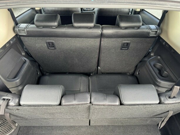 mitsubishi-outlander-bensin-2019-big-15