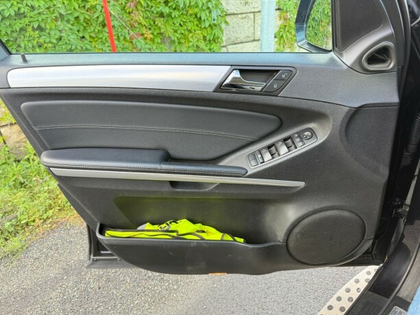 mercedes-benz-m-klasse-diesel-2010-big-22