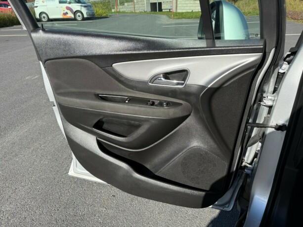 opel-mokka-bensin-2013-big-18