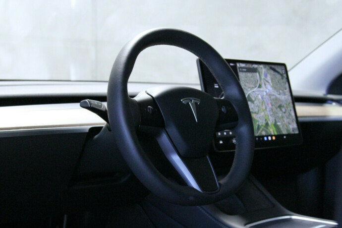 tesla-model-y-elektrisitet-2023-big-16