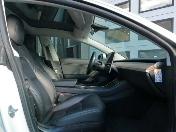 tesla-model-3-elektrisitet-2019-big-9