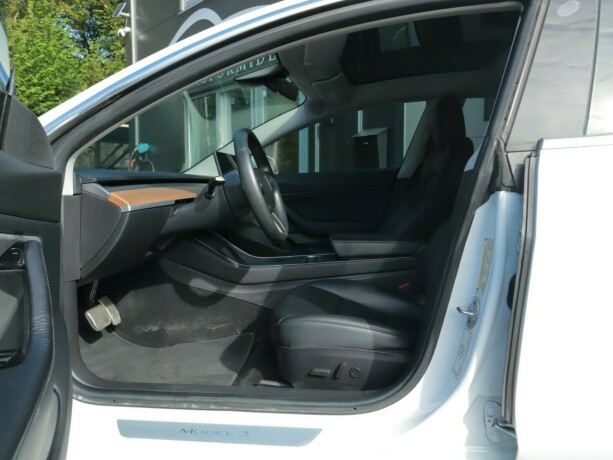 tesla-model-3-elektrisitet-2019-big-7