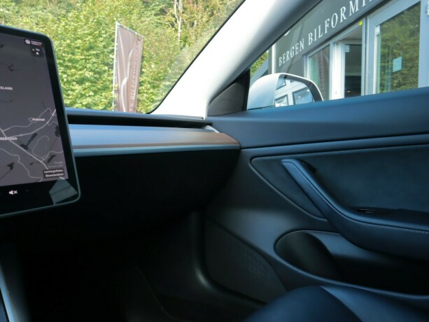 tesla-model-3-elektrisitet-2019-big-21