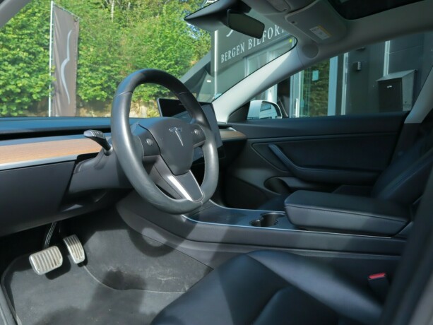 tesla-model-3-elektrisitet-2019-big-8