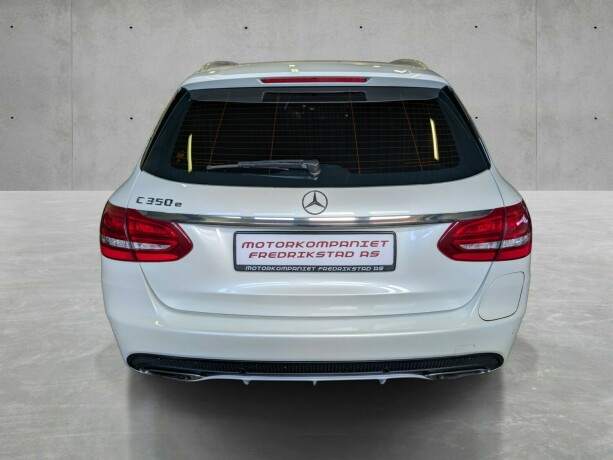 mercedes-benz-c-klasse-plug-in-petrol-2017-big-10