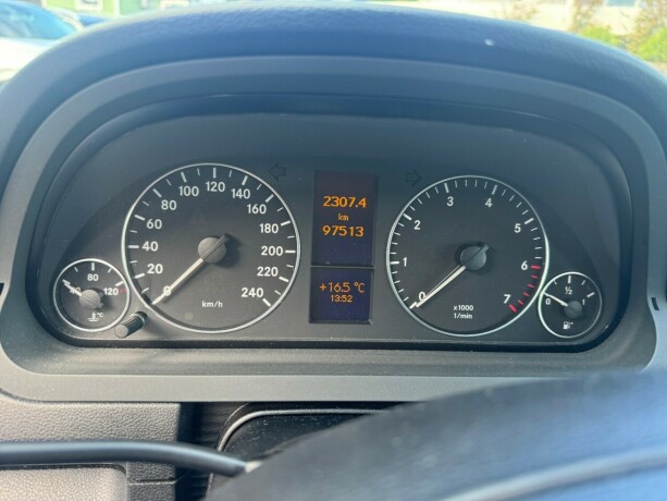mercedes-benz-a-klasse-bensin-2010-big-14