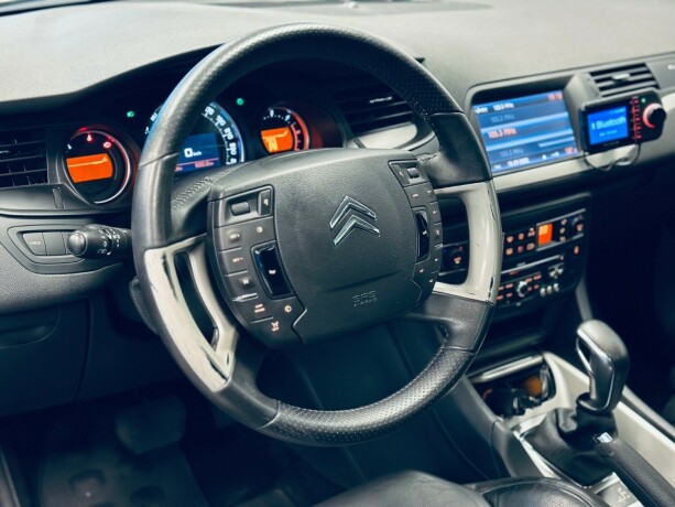 citroen-c5-diesel-2012-big-10
