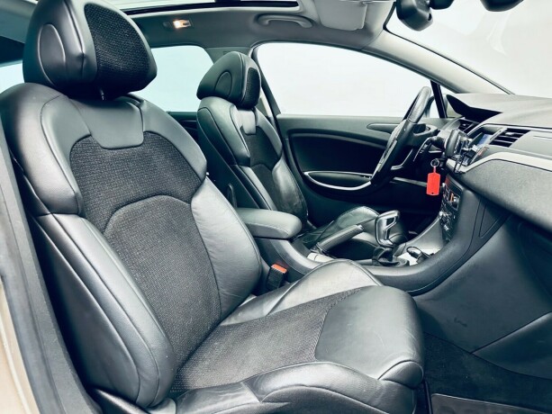 citroen-c5-diesel-2012-big-15