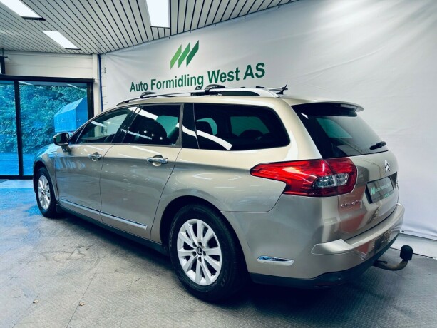 citroen-c5-diesel-2012-big-5