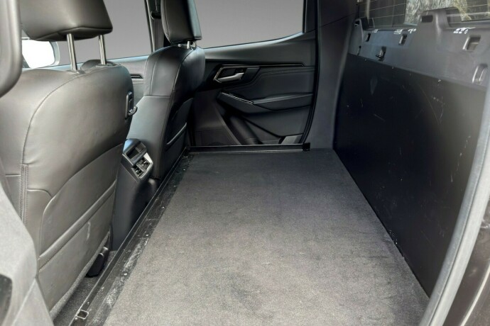 isuzu-d-max-diesel-2023-big-14