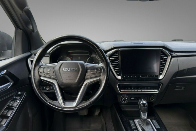 isuzu-d-max-diesel-2023-big-11