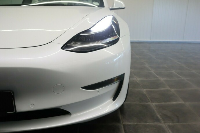 tesla-model-3-elektrisitet-2019-big-9