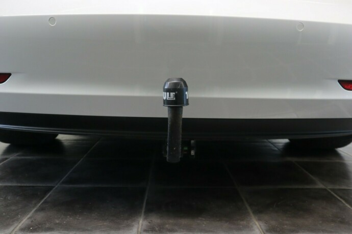 tesla-model-3-elektrisitet-2019-big-45