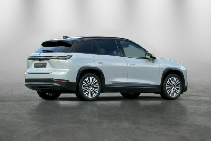 nio-nio-el7-elektrisitet-2023-big-5