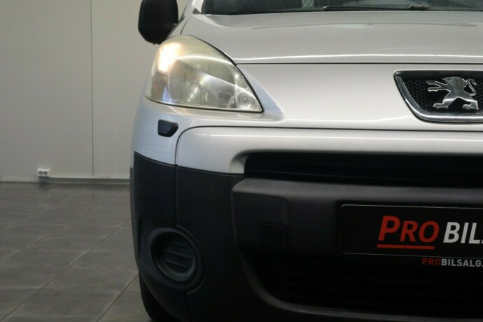 peugeot-partner-diesel-2009-big-3