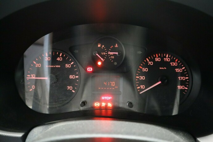 peugeot-partner-diesel-2009-big-13