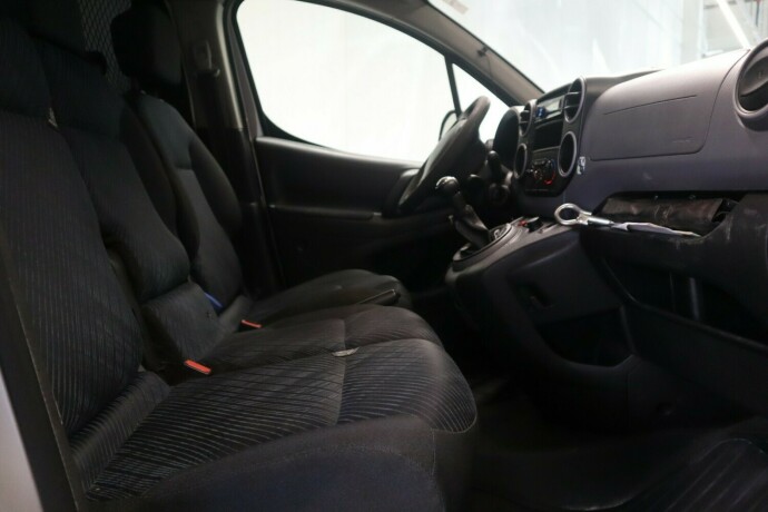 peugeot-partner-diesel-2009-big-8