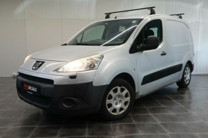 peugeot-partner-diesel-2009-big-0