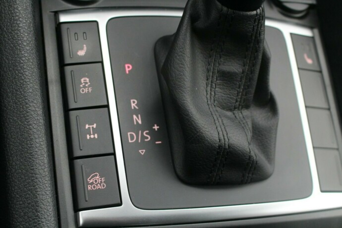 volkswagen-amarok-diesel-2020-big-20