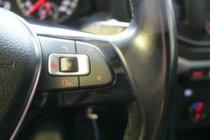 volkswagen-amarok-diesel-2020-big-15