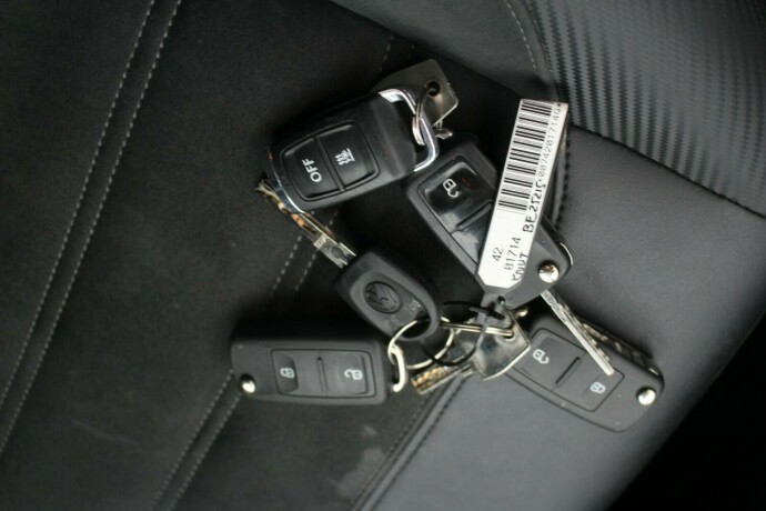 volkswagen-amarok-diesel-2020-big-21