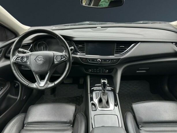opel-insignia-bensin-2019-big-11