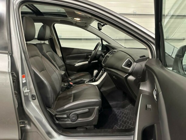 suzuki-sx4-s-cross-bensin-2015-big-9