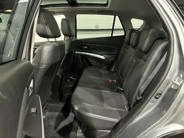 suzuki-sx4-s-cross-bensin-2015-big-8