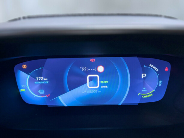 peugeot-e-2008-elektrisitet-2020-big-17