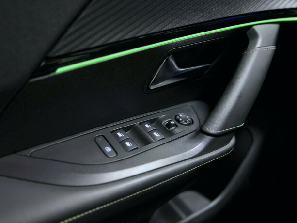 peugeot-e-2008-elektrisitet-2020-big-20