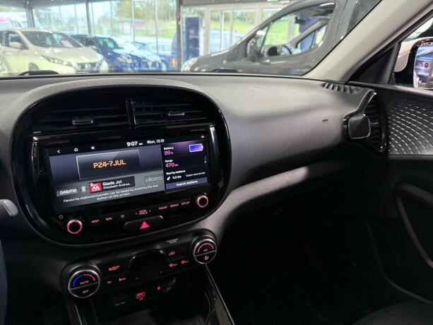 kia-e-soul-elektrisitet-2021-big-27