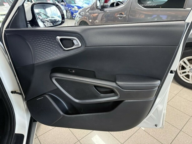 kia-e-soul-elektrisitet-2021-big-28