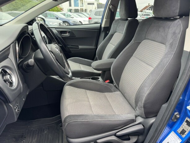 toyota-auris-elektrisitetbensin-2019-big-13