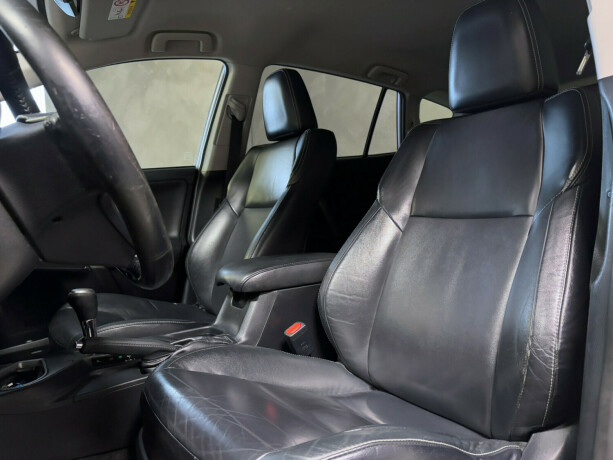 toyota-rav4-elektrisitetbensin-2017-big-3