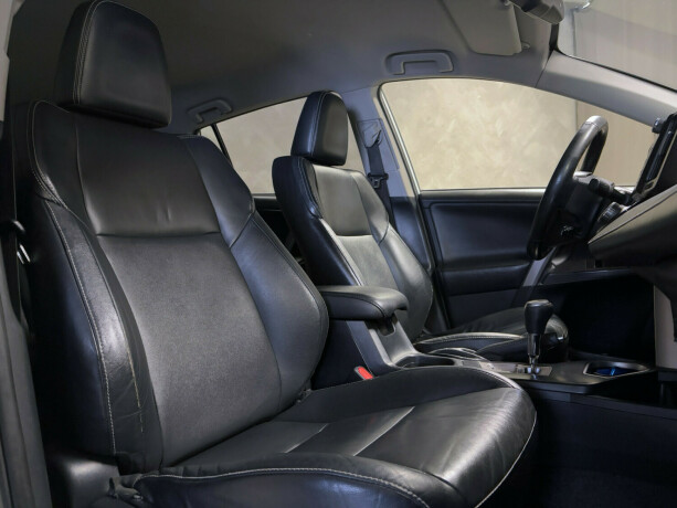 toyota-rav4-elektrisitetbensin-2017-big-4