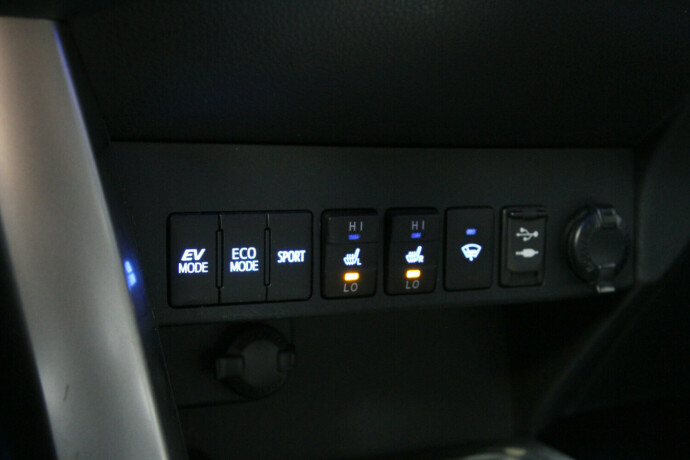 toyota-rav4-elektrisitetbensin-2017-big-11