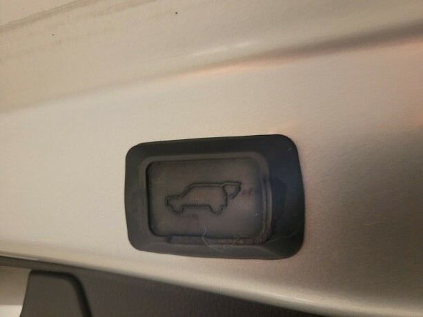 toyota-rav4-elektrisitetbensin-2019-big-21