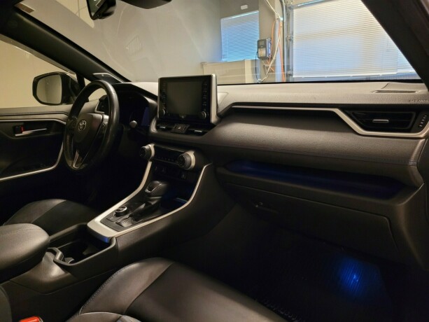toyota-rav4-elektrisitetbensin-2019-big-13