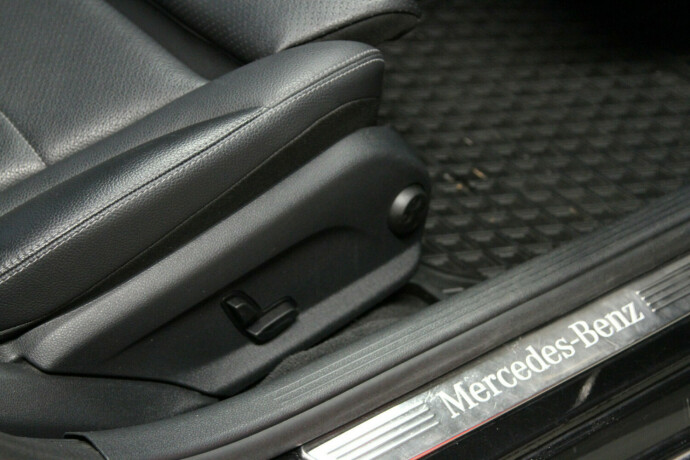 mercedes-benz-c-klasse-elektrisitetbensin-2017-big-5