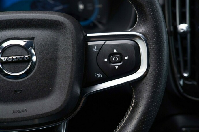 volvo-xc-40-elektrisitet-2021-big-15