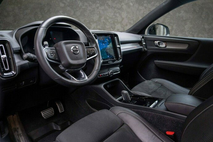 volvo-xc-40-elektrisitet-2021-big-24
