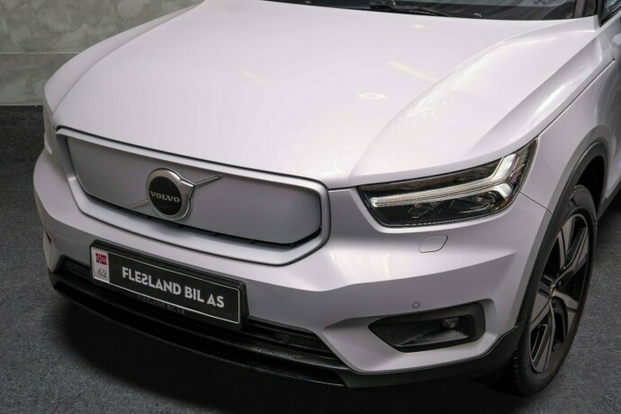 volvo-xc-40-elektrisitet-2021-big-4